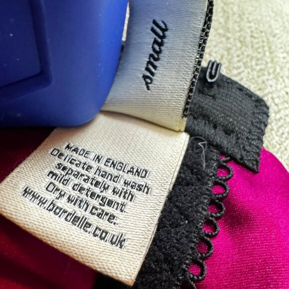 Bordelle Garter Belt Bright/Deep Fuchsia Pink, Size Small - Picture 15 of 15